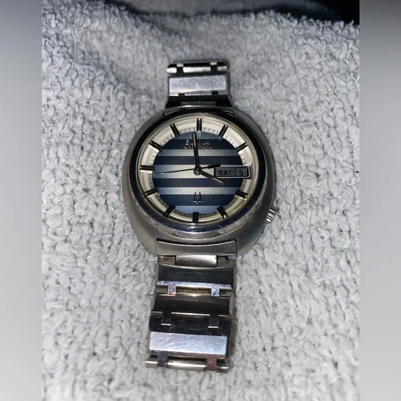 1974 BULOVA Accurton Vintage Day Date Retro Mens Stainless Steel Watch - Picture 2 of 14